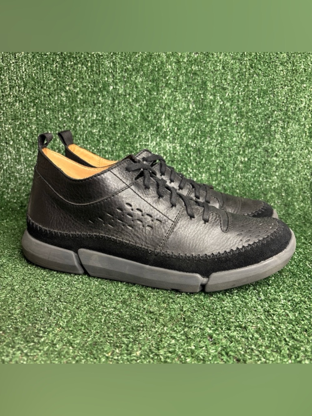 Clarks Trigenic Flex Shoes Mens Size 10.5 M Black Leather Stitching Moc Toe